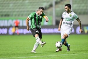Cuiabá perde para o já rebaixado América e se complica na briga por vaga na Série A do Campeonato Brasileiro
