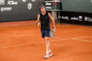 Leonardo Storck alcança quartas de final inédita em torneio profissional em Maceió