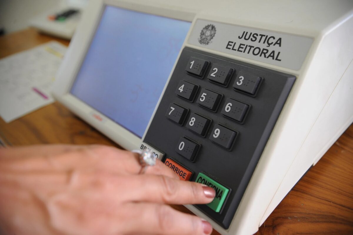 Saiba quais documentos serão aceitos para votar neste domingo