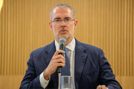 Sérgio Ricardo destaca capacitação de 1.670 agentes públicos e anuncia mais 2 mil vagas para 2027